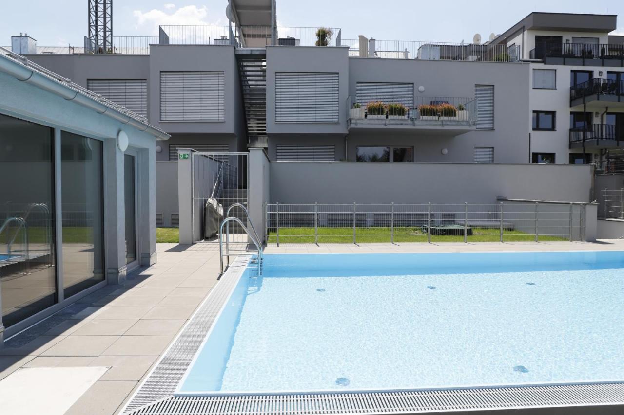 Yellow Flower Apartment With Pool - 5 Min To Lake Wien Eksteriør bilde