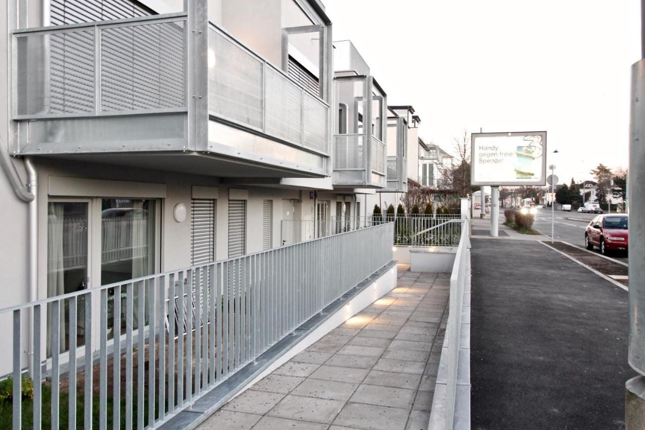 Yellow Flower Apartment With Pool - 5 Min To Lake Wien Eksteriør bilde