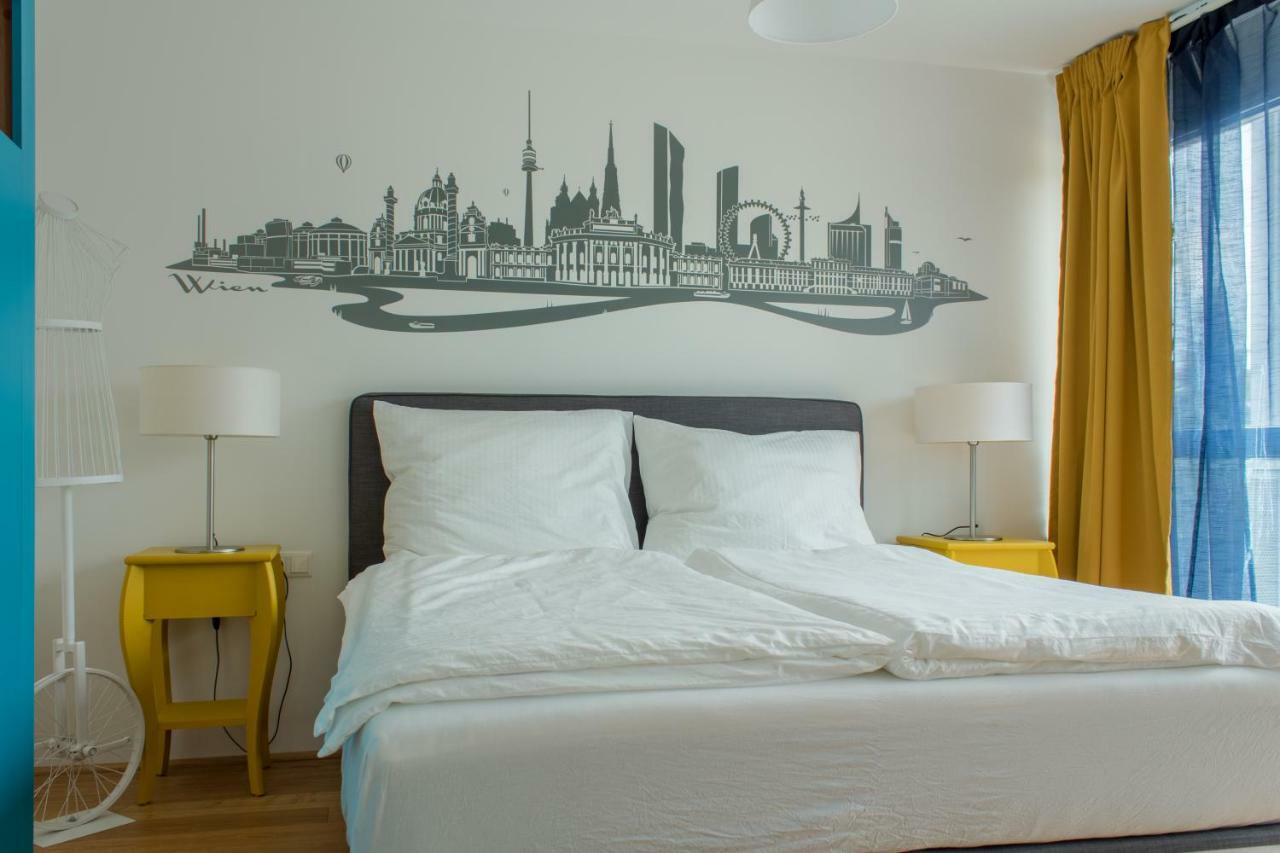 Yellow Flower Apartment With Pool - 5 Min To Lake Wien Eksteriør bilde