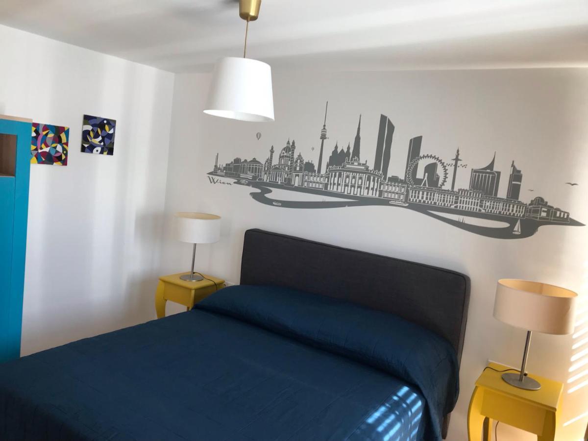 Yellow Flower Apartment With Pool - 5 Min To Lake Wien Eksteriør bilde
